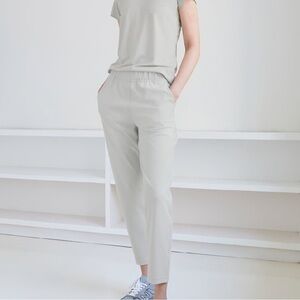 Aritzia x The Group By Babaton // The Weekender Pant